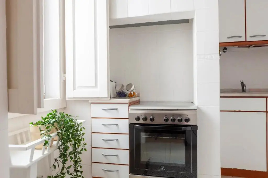 Alfama Amazing Scenic River and City View Charming apartment With 2 bedrooms and AC 19th Century Building