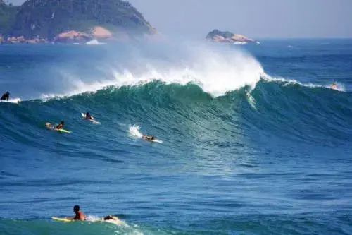 Lemonade Home Stay e Surf School