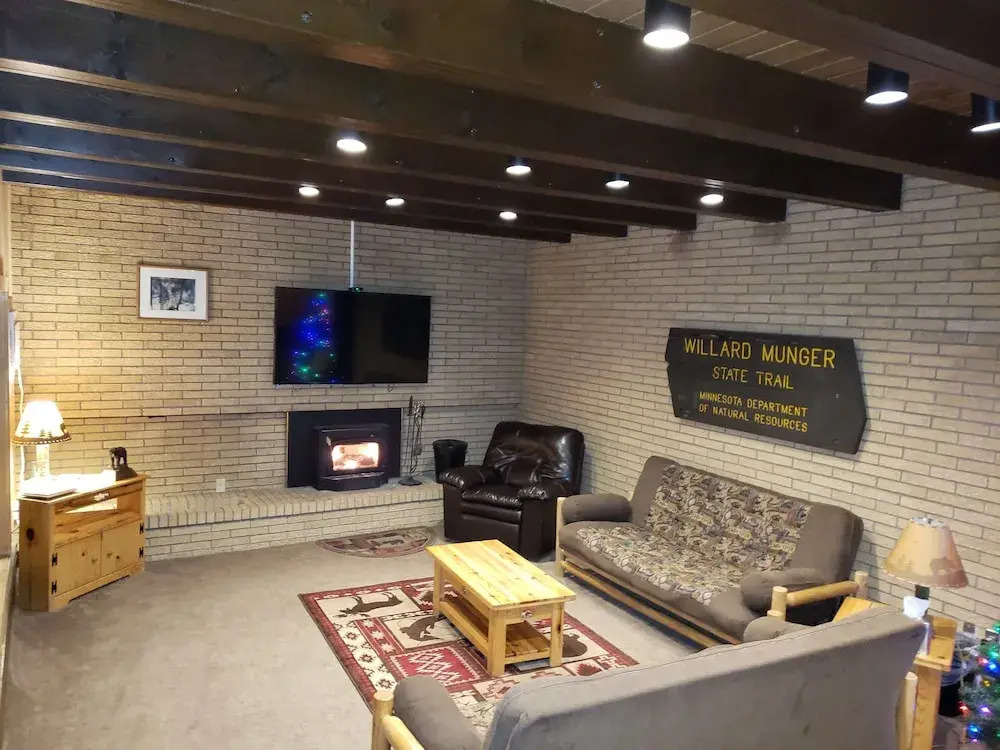 Willard Munger Inn