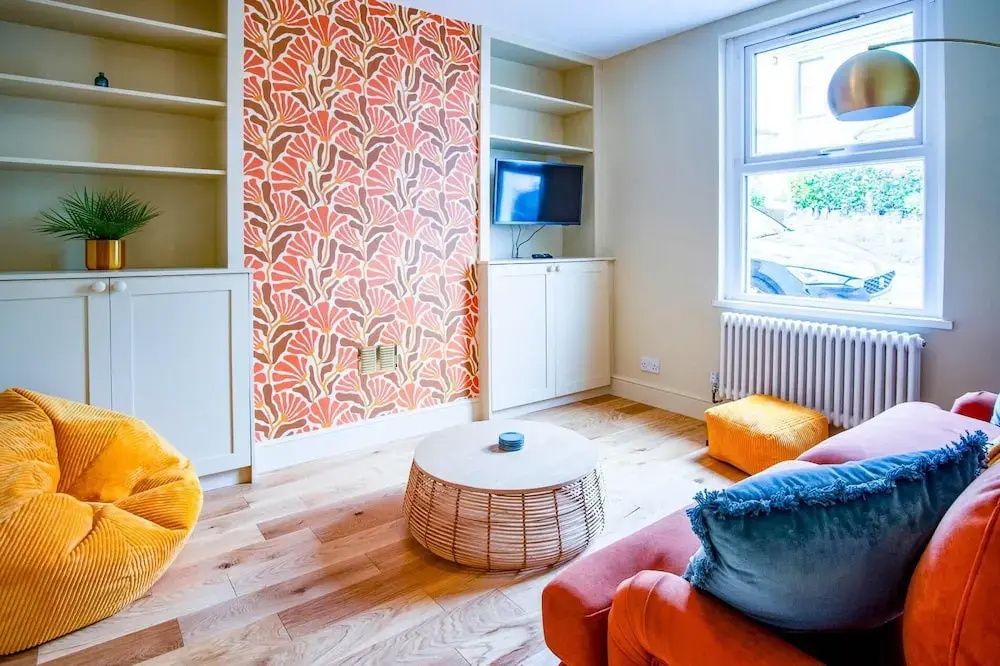 Woodville Road - 2 Bedroom House - Mumbles