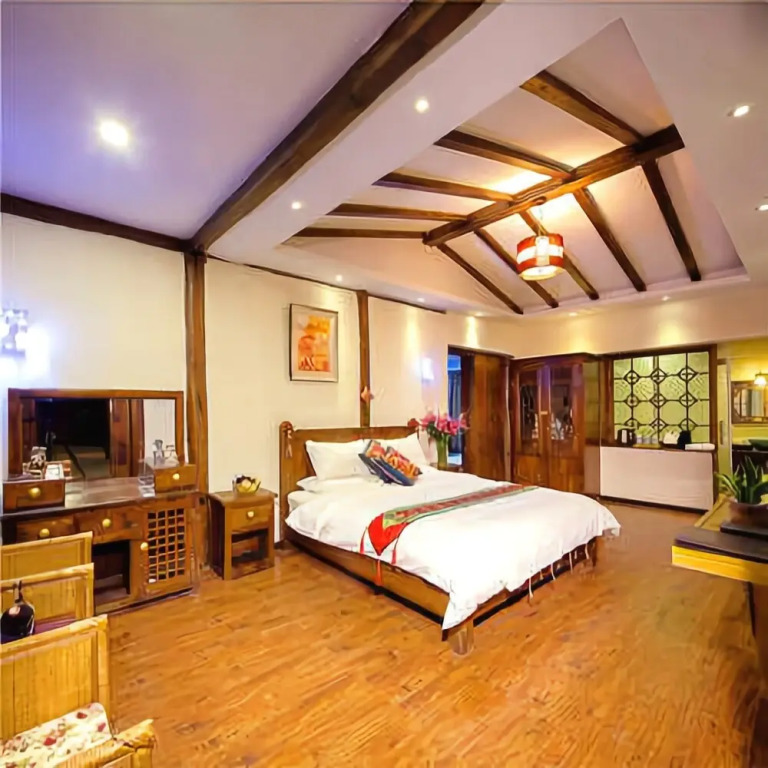 Sanyuetian Inn