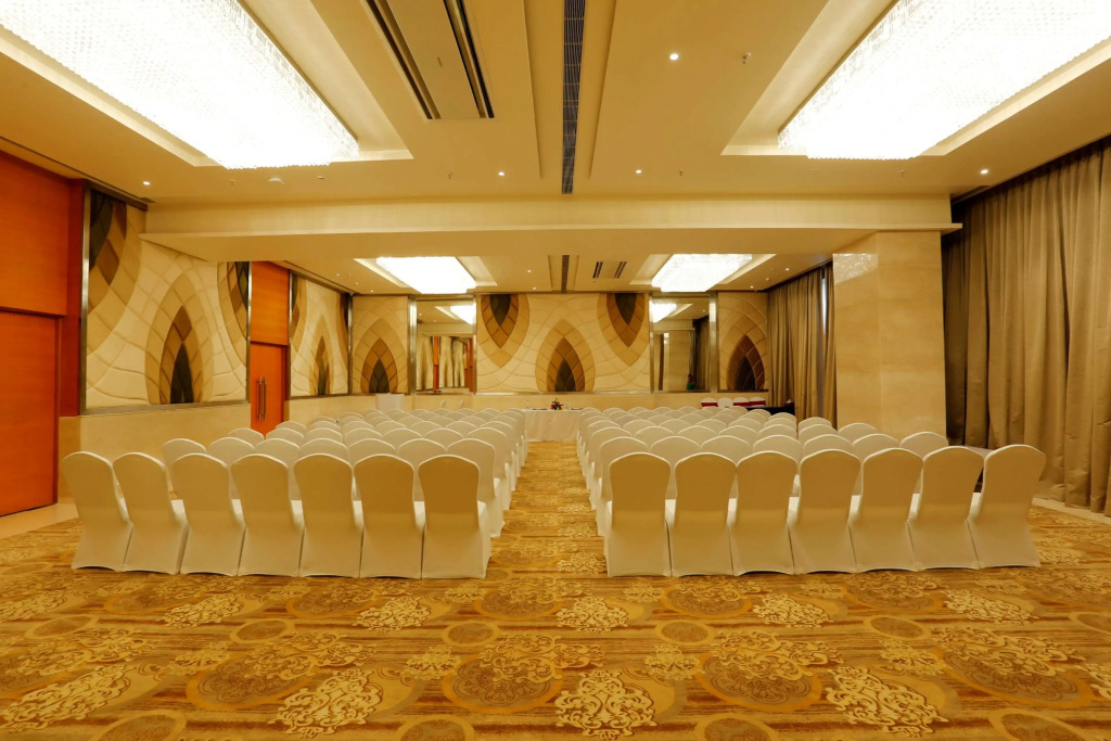 Nataraj Sarovar Portico