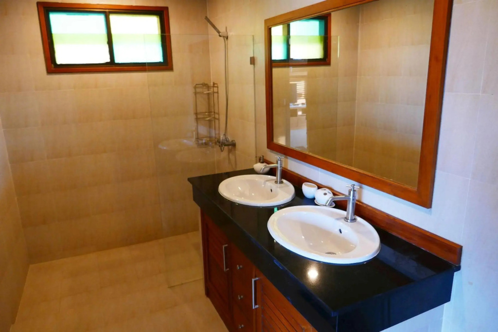 Khanom Beachfront Apartment 1