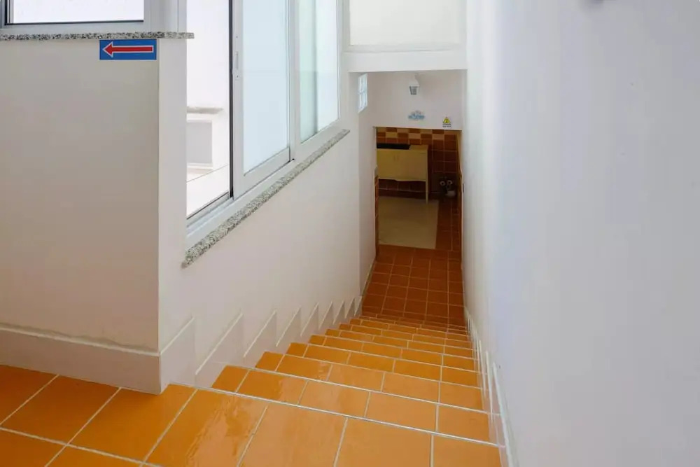 Emerald Residence Sleeps 12 With Sea View