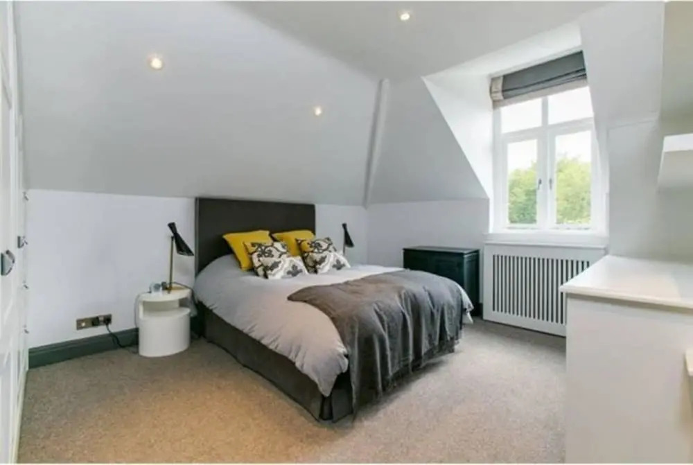 Eson2 - Bolton Gardens Lodge