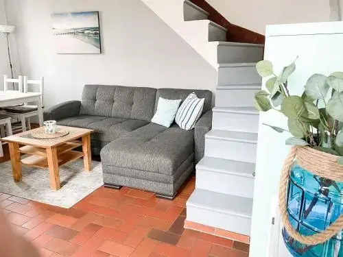 Ferienwohnungen Ostseestern - 7 Apartments, Obstgarten, Lagerfeuer, Spielplatz, Fußbodenheizung, Parken