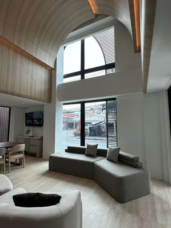 Jace Ratchada Hotel