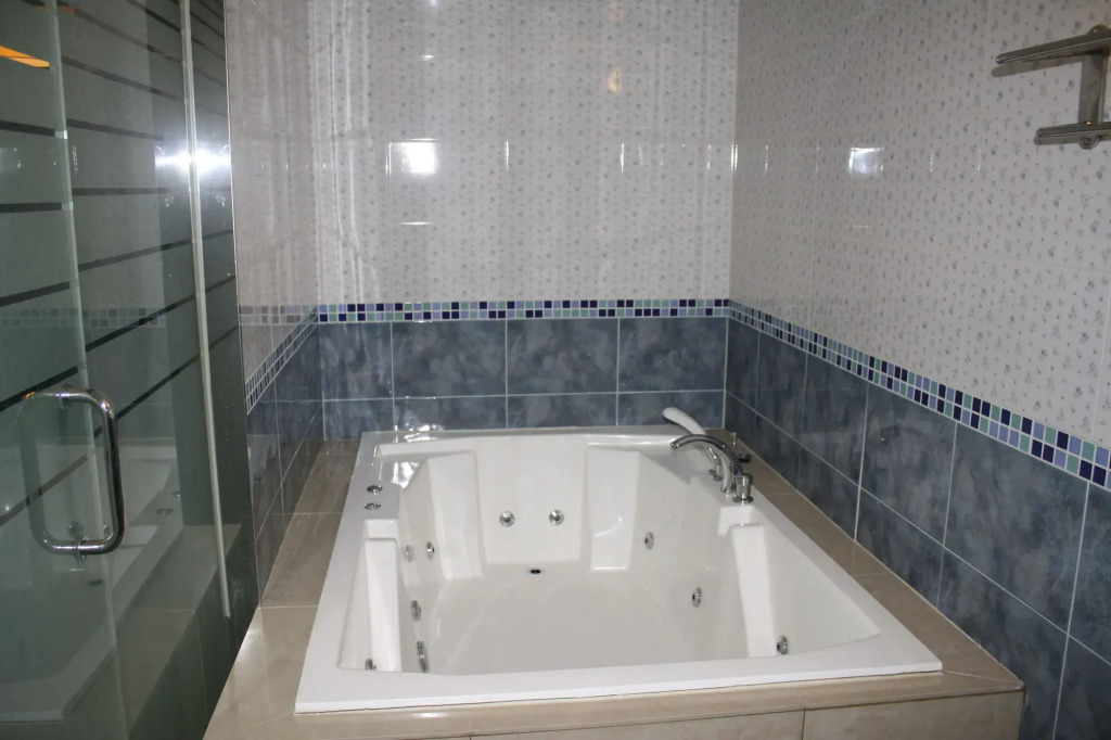 New Seven Hotel