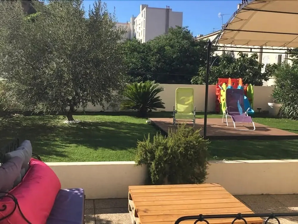 Huveaune -superbe t3 Duplex + Jardin+park