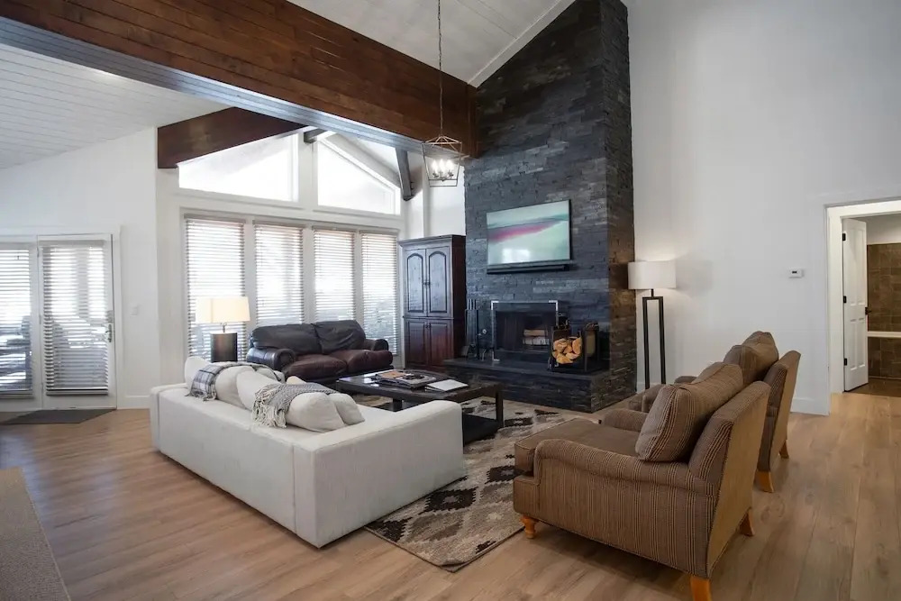 Trail's End Lodge at Deer Valley Resort - Three Bedroom Residence with Den and Spa #303 3 Condo