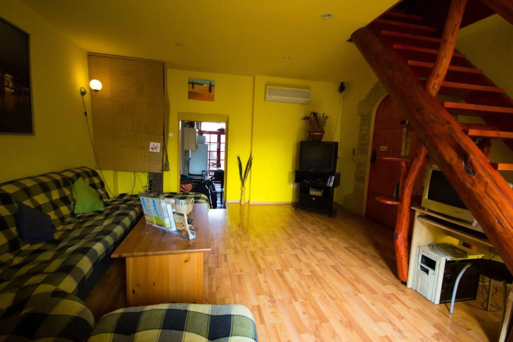 7x24 Central Hostel
