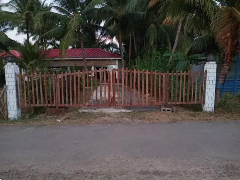 Hotel Exotica Squares Beach Resort