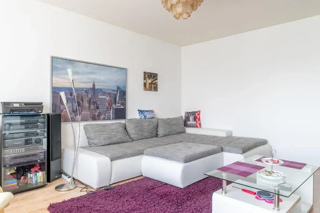 Id 5546 - Private Apartment