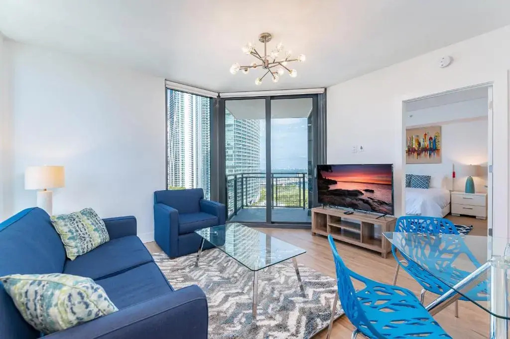 Global Luxury Suites Miami Worldcenter