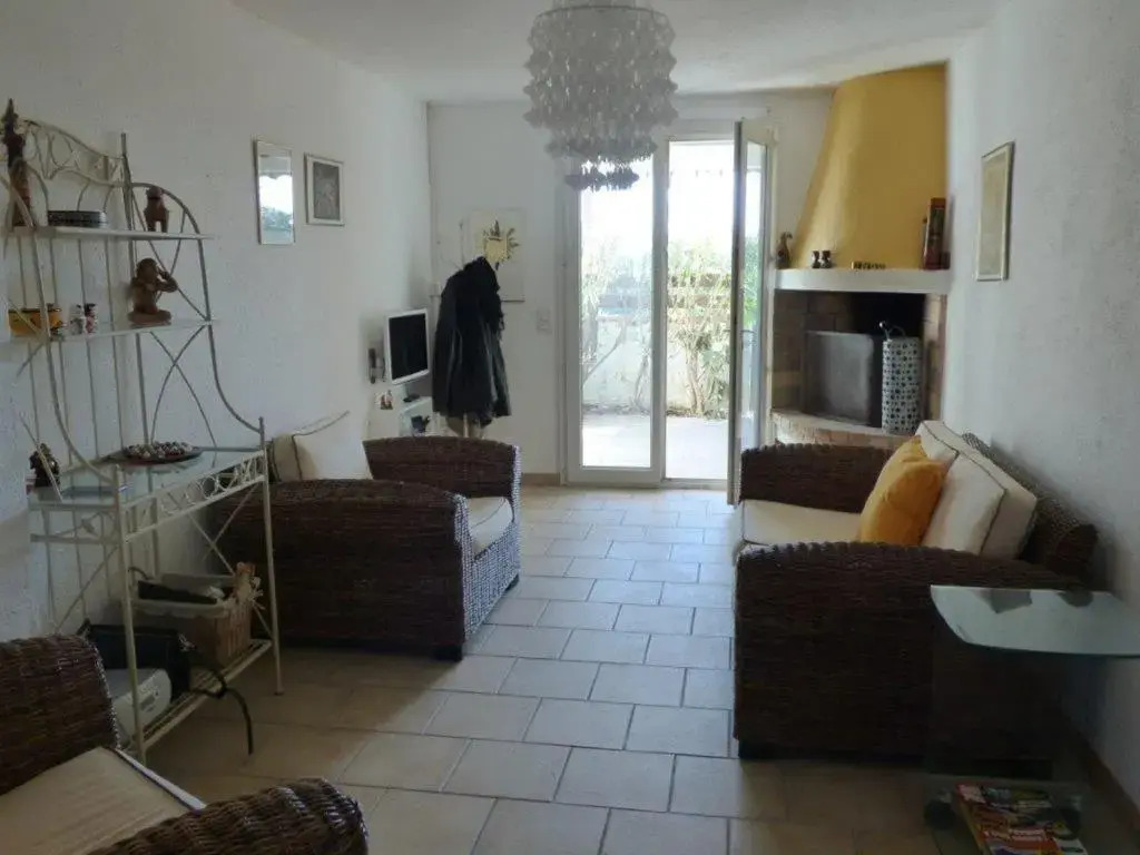 Maison Saintes-Maries-de-la-Mer, 3 pièces, 5 personnes - FR-1-475-38