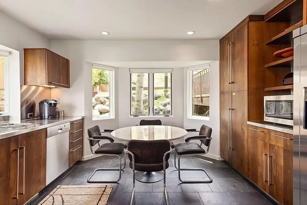 Timeless Ski-in/ski-out Snowmass Mountain Townhome by The Woodrun V Townhouses by RedAwning