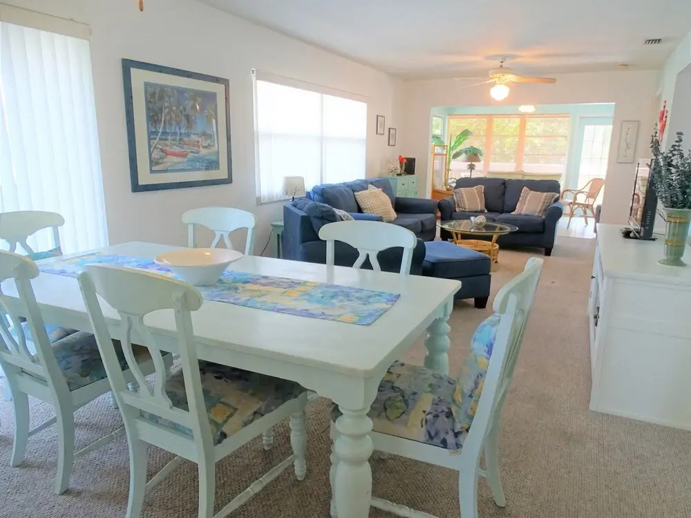 Point of Rocks Home 1010-1012 6 Bedrooms 6 Bathrooms Home