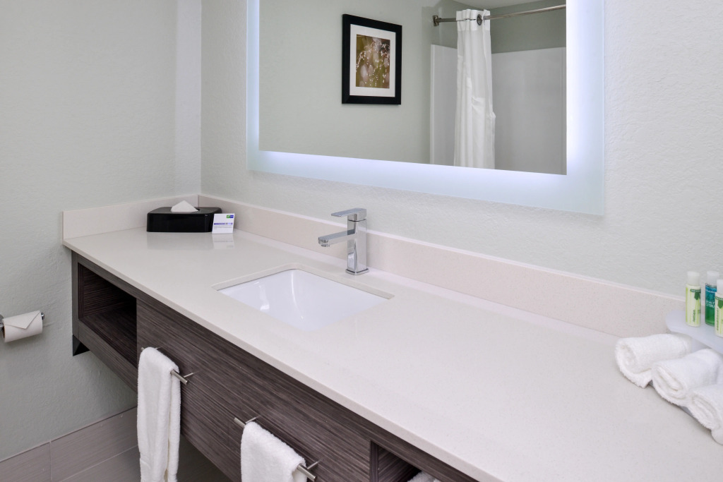 Holiday Inn Express Hotel & Suites Bonita Springs/Naples by IHG