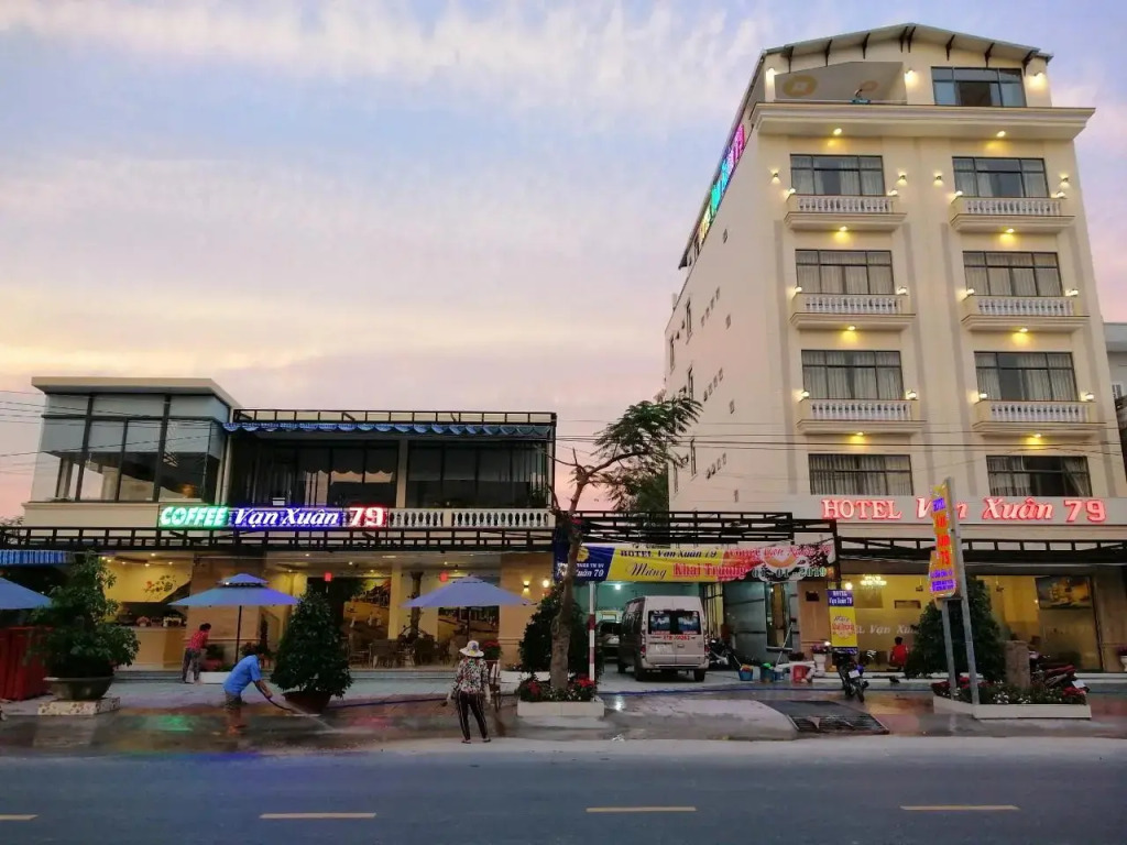 Hotel Van Xuan 79