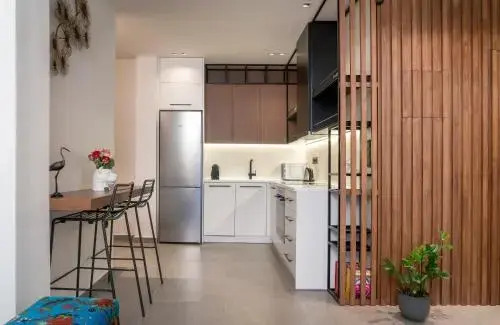 Glyfada Gallery Apartment