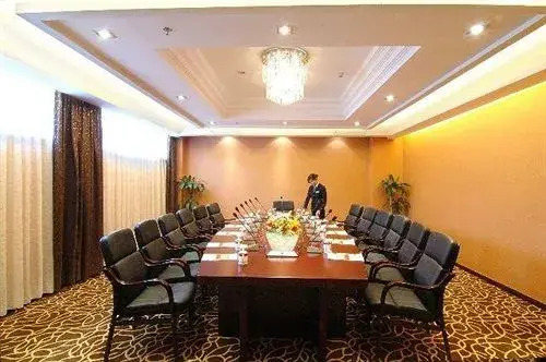 Chengdu Caesarean Hotel