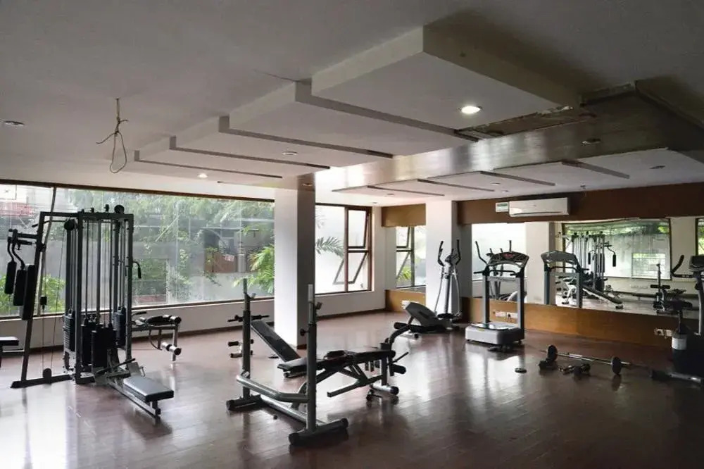 OYO 1749 Apartment Hotel Gayatri Nest