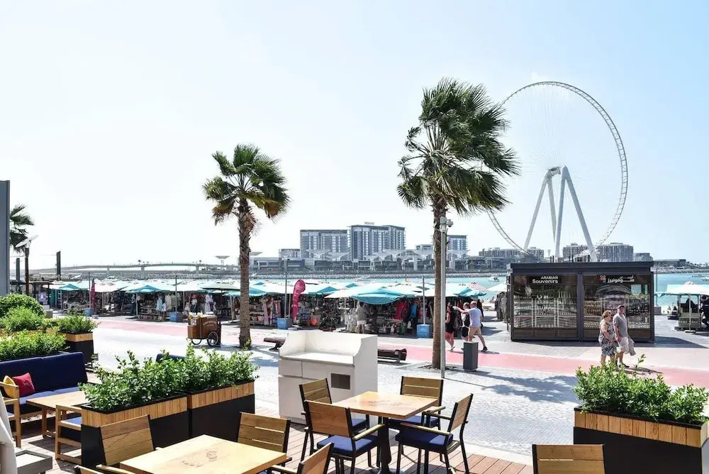 Upscale 1BR - Sea Views - Direct Beach Access!