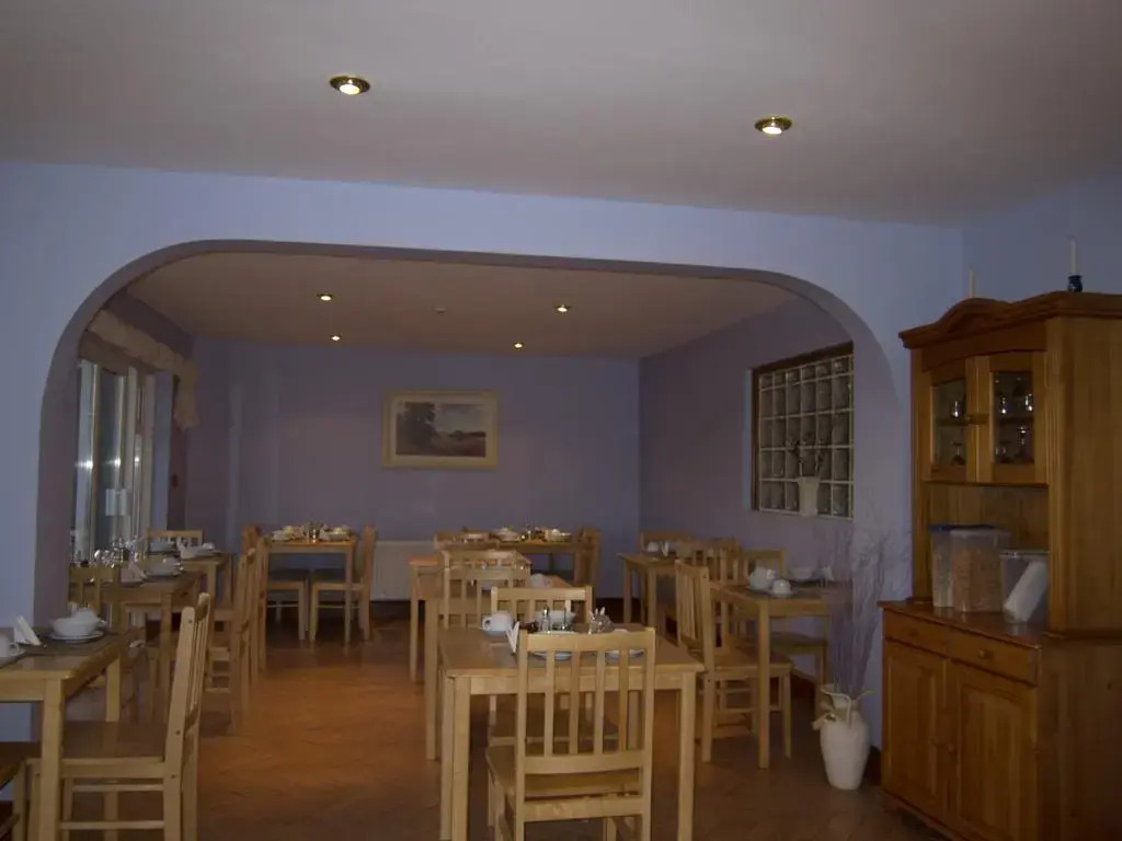 Dingle Harbour Nights - Room Only