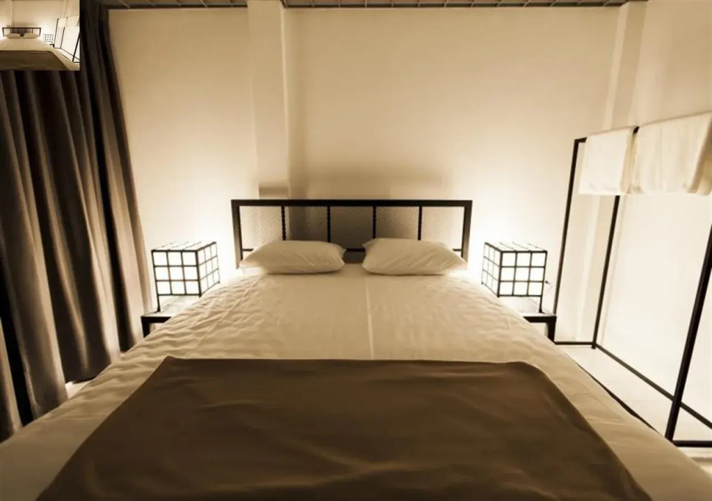 Quadromania Service Apartment