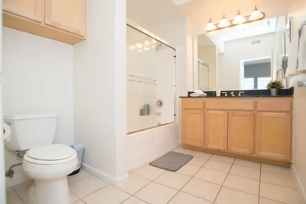 West Hollywood Deluxe Suites