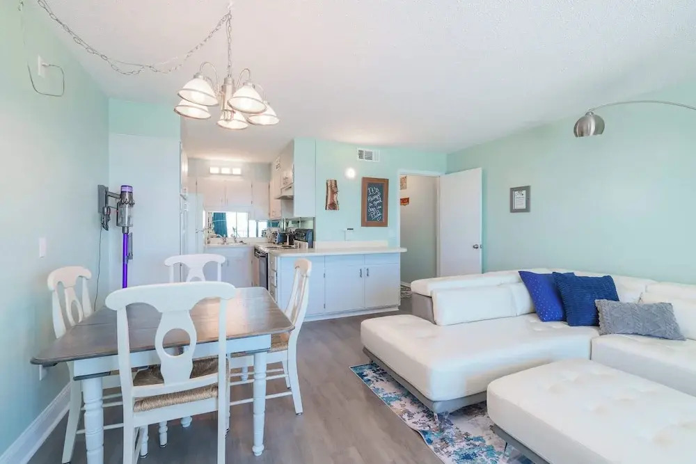 Turtle Love Resort Amenities & Ocean Views!