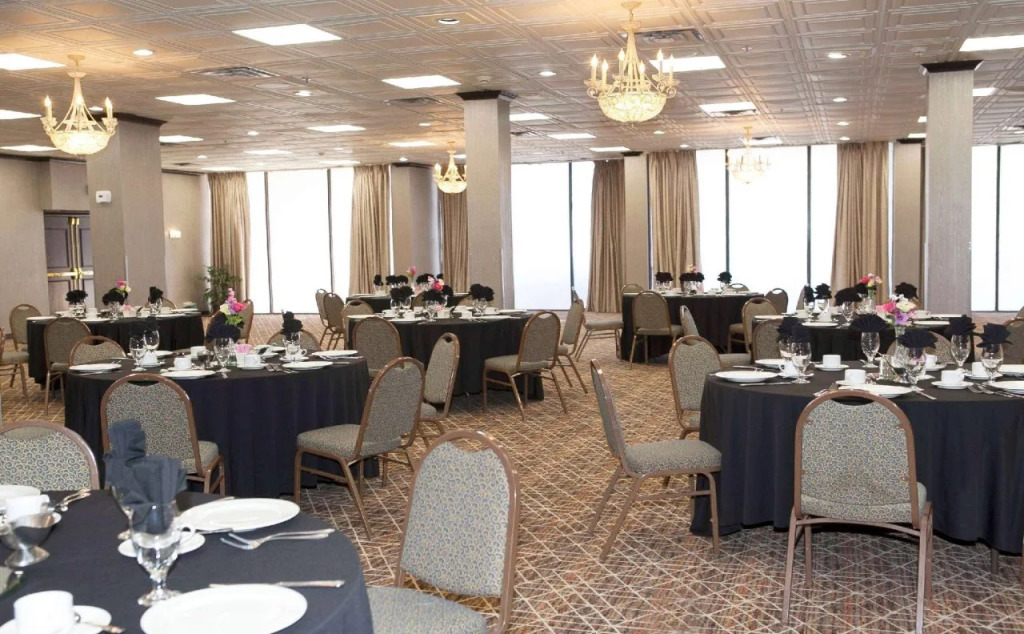 Crowne Plaza Hotel OKLAHOMA CITY