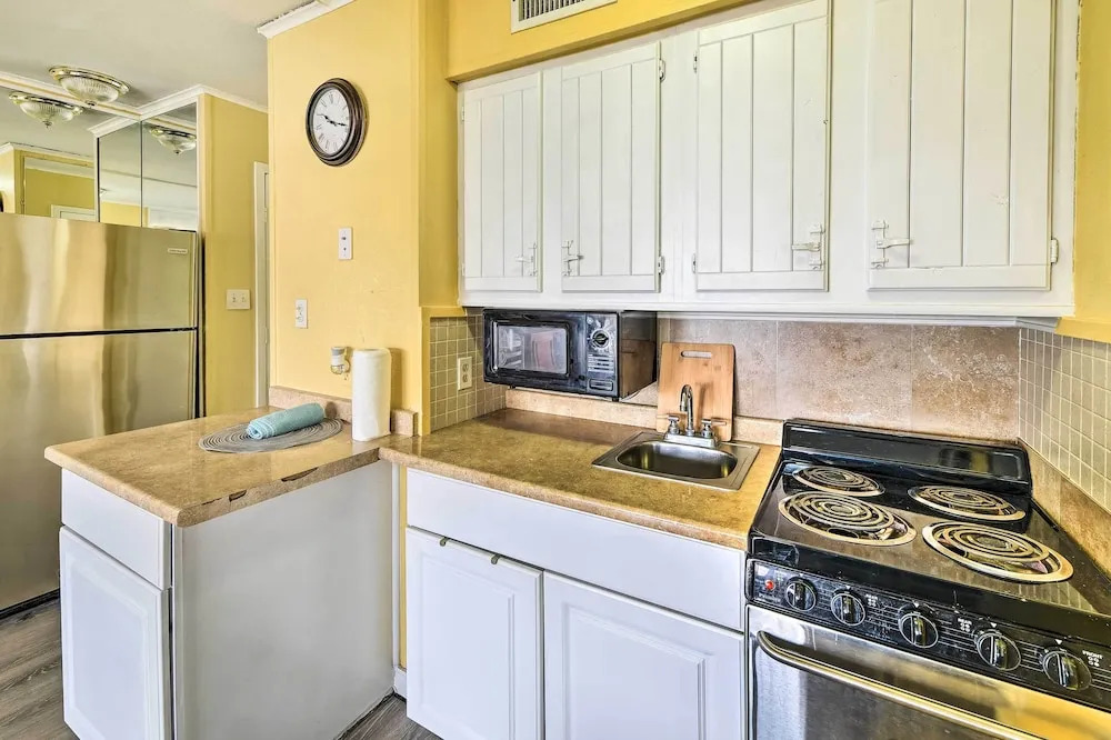 Seaside Corpus Christi Condo at The Villa del Sol