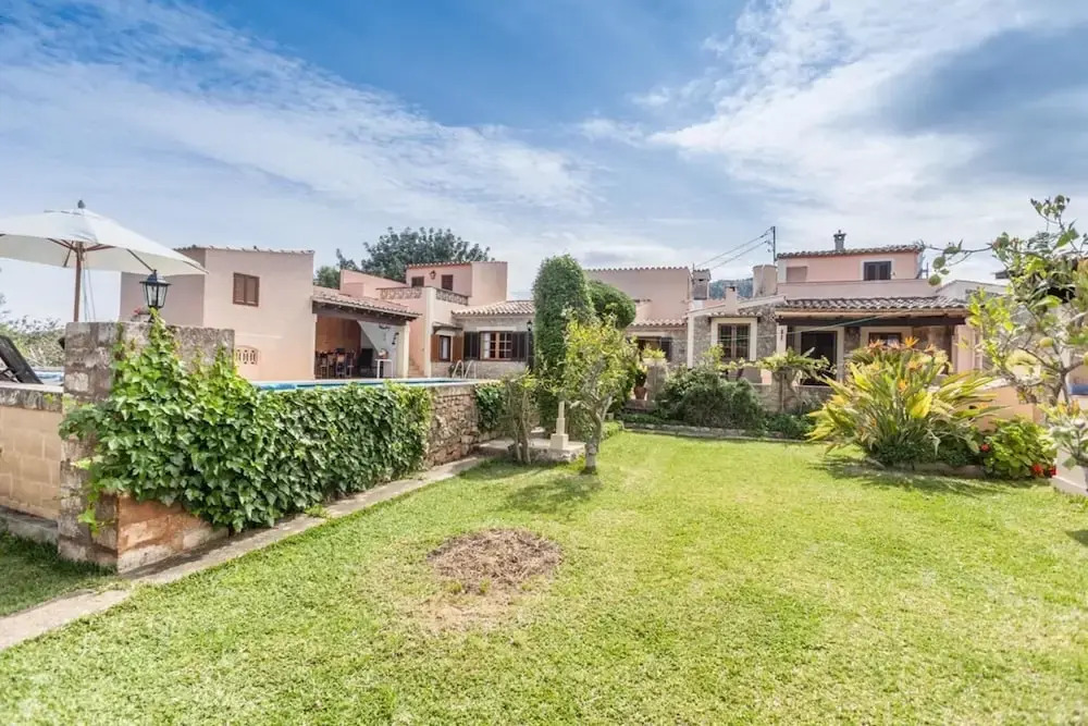 Villa - 3 Bedrooms with Pool - 103173