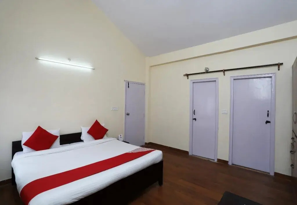 Roopanshi Cottage By OYO Rooms