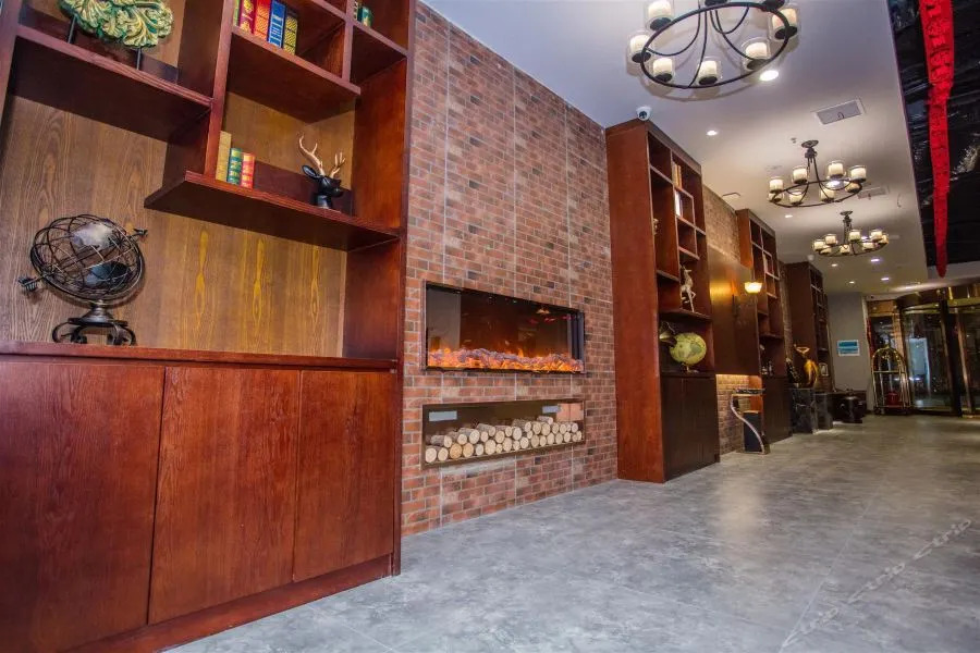 James Joyce Coffetel Wuhan Huanlegu Renhe Road Subway Station