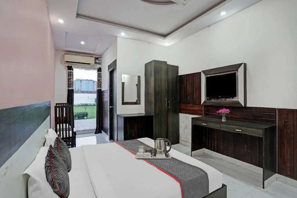 OYO Townhouse 1133 Rajvanshi Paradise