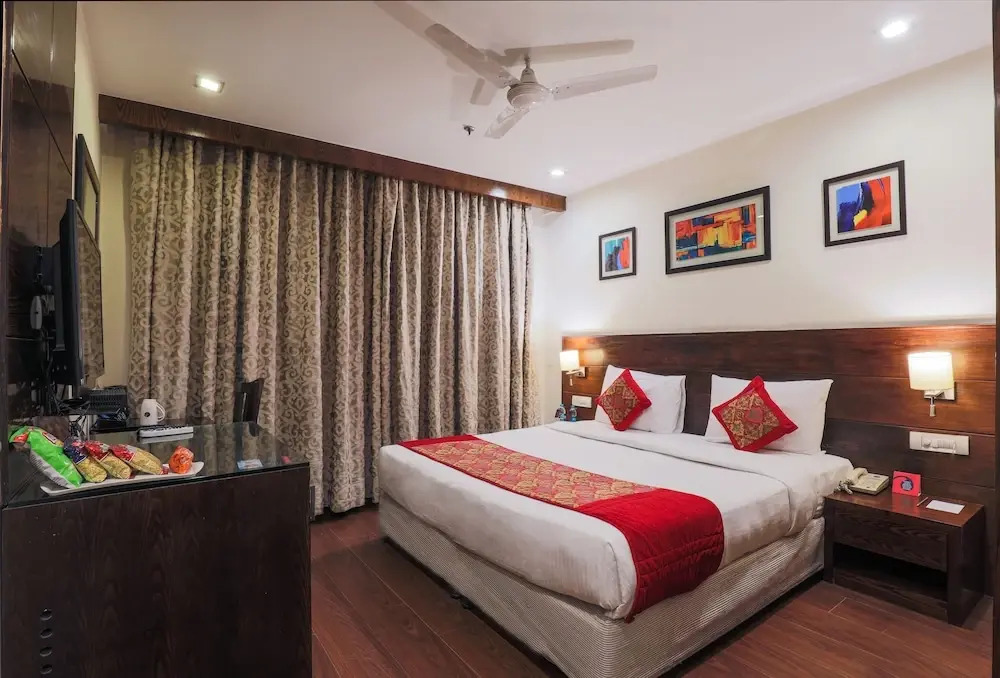 Hotel Blue Stone - Nehru Place