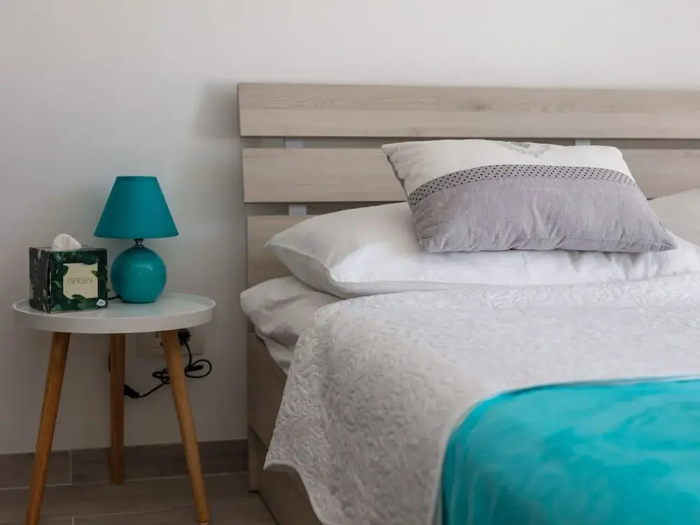 Comfy Apartment in Povlja Near Sea