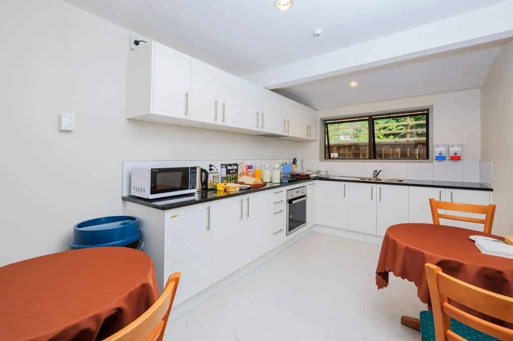 Greenlane Motel
