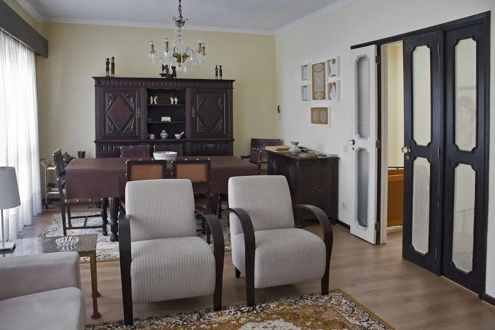 Burgos House