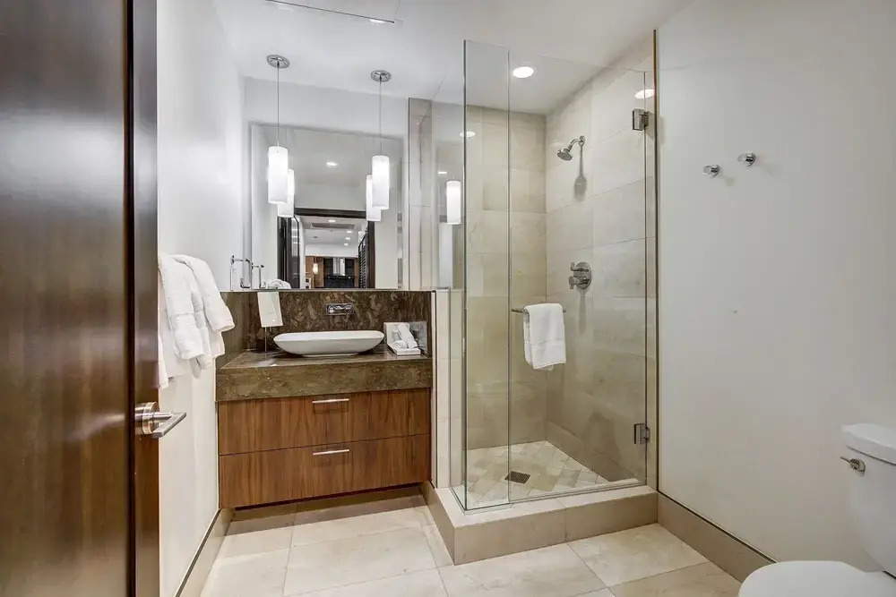 Chic 2 BR+Den Ritz-Carlton Condo with Valley Views by RedAwning - Save 20% on 7+ Nights!