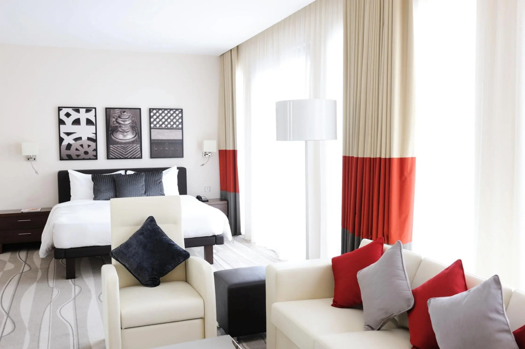 Отель Staybridge Suites Abu Dhabi Yas Island by IHG