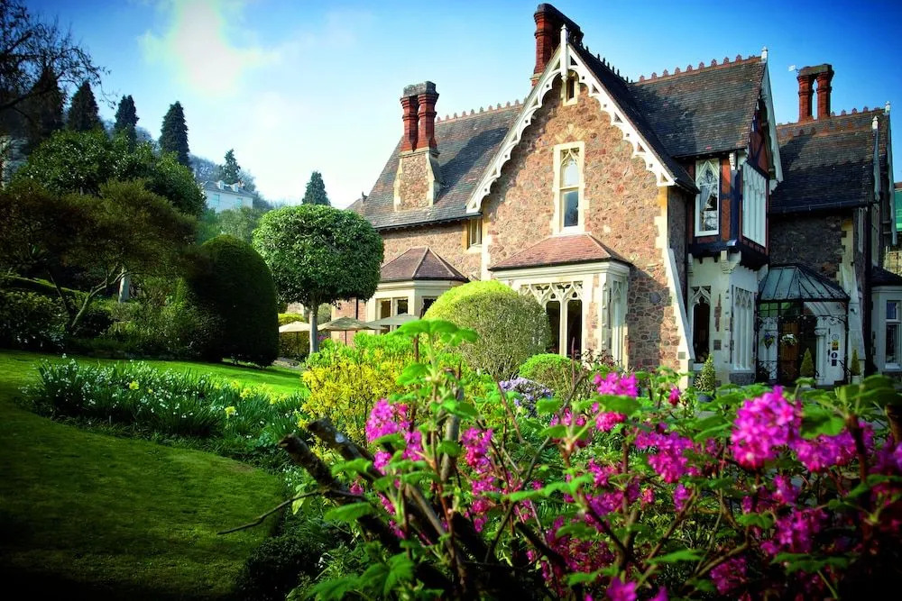 Cotford Hotel