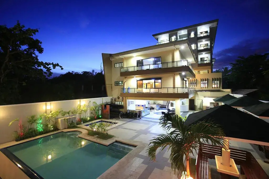 Palmbeach Resort Mactan Cebu powered by Cocotel