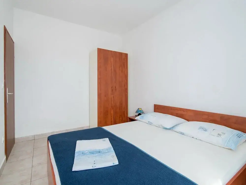 Apartments Neva- Two Bedroom Apartment With Balcony