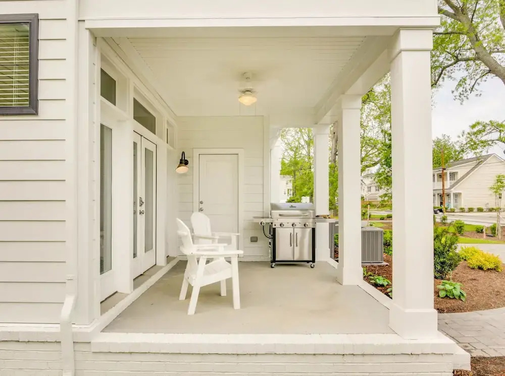 Gorgeous New Modern Farmhouse-style Townhouse Just Blocks From the Virginia Beach Oceanfront