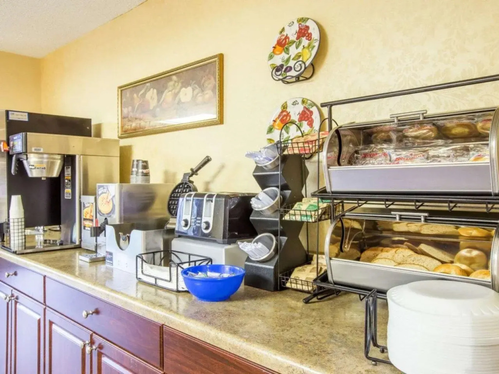 Quality Inn & Suites Canton, GA