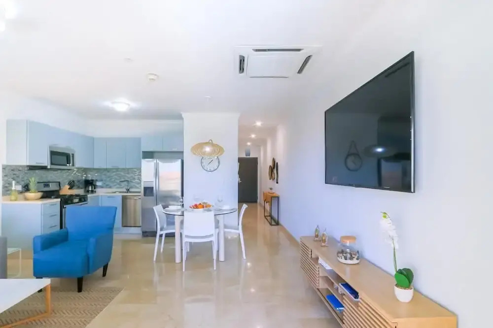 Amazing 1br1ba Condo With Balcony Great Location