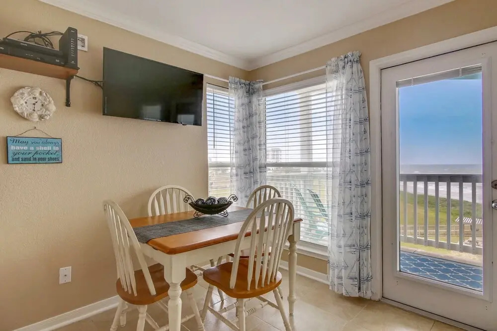 Seascape 2318 1 Bedroom Apts by RedAwning